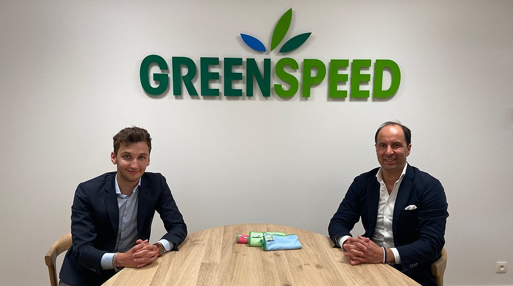 Greenspeed dit toute la vérité sur la microfibre: la stabilité dimensionnelle tient depuis 25 ans à un fil ultrafin long de plusieurs kilomètres